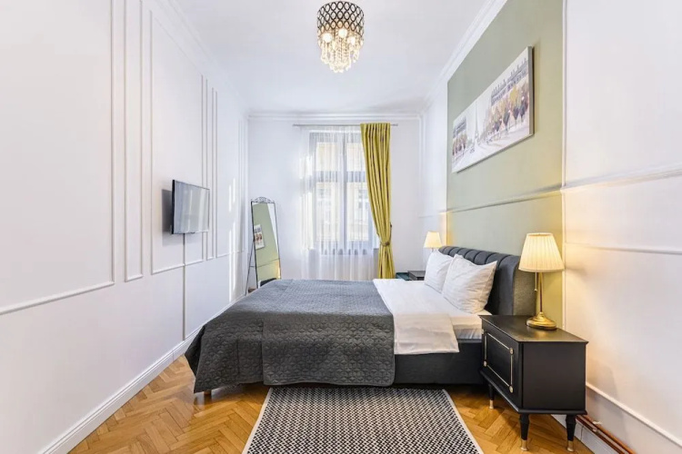 Colins Place