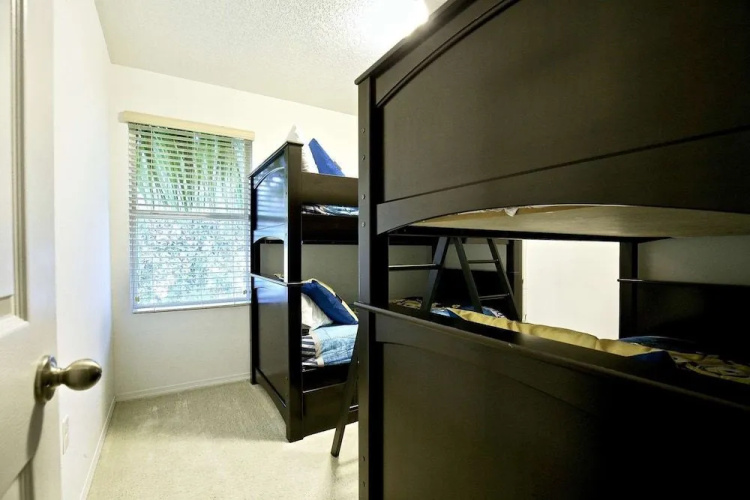 3207 Compass Bay