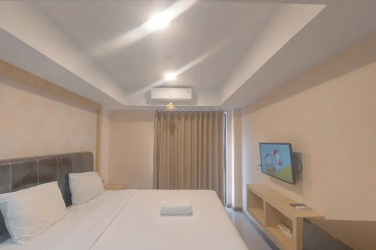 Best Deal Studio At De Prima Apartment