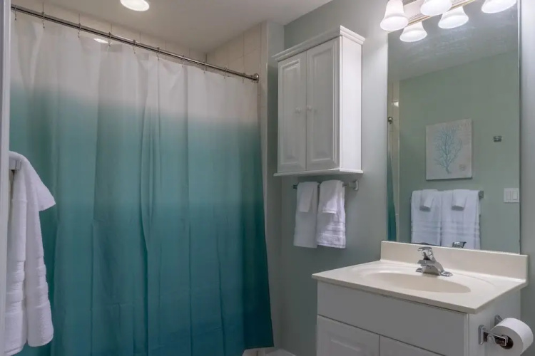 Gulfside 209 - 2 Br condo by RedAwning