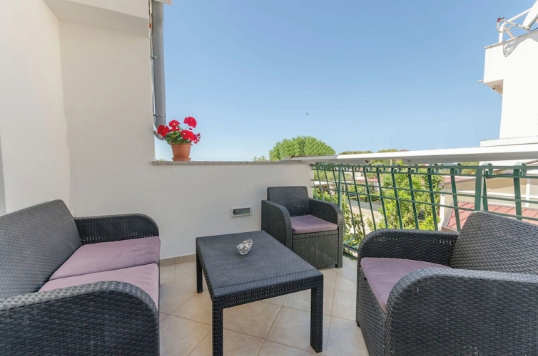Apartment with balcony