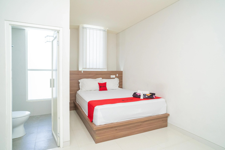 Reddoorz Plus Jalan Pemuda Timur Bojonegoro