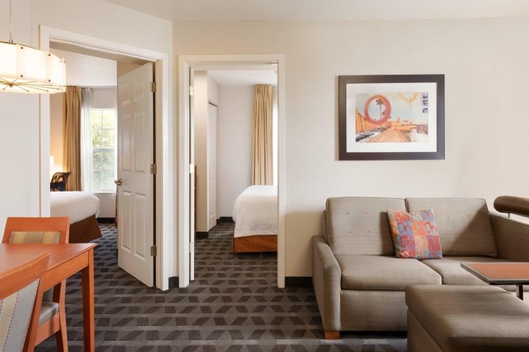 2 Bedrooms Suite