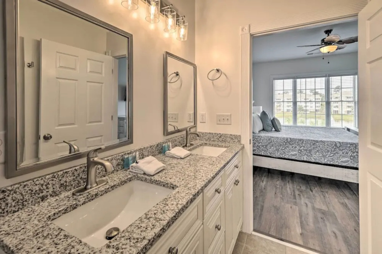 Myrtle Beach Resort Retreat w/ Pool & Pond Views!
