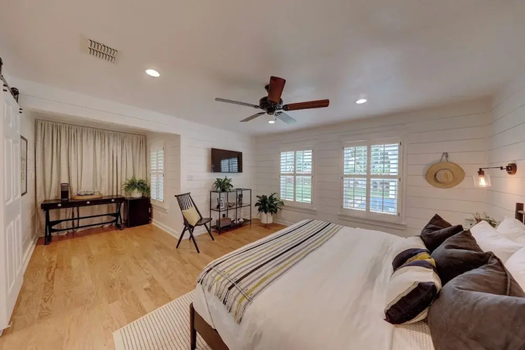 Wanderers Retreat House