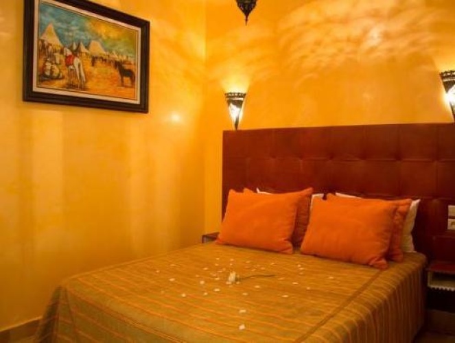 Standard Triple room
