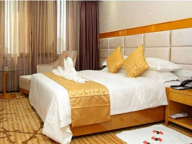 Xiamen Plaza Hotel