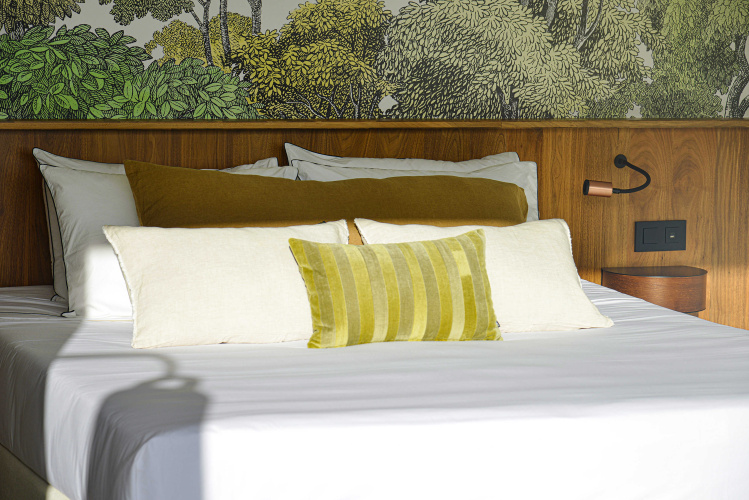 Deluxe Family Suite