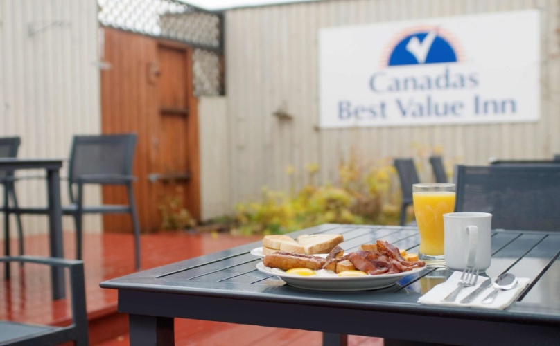Canadas Best Value Inn River View Hotel photo 10