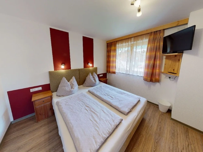 3 Bedrooms Classic Apartment