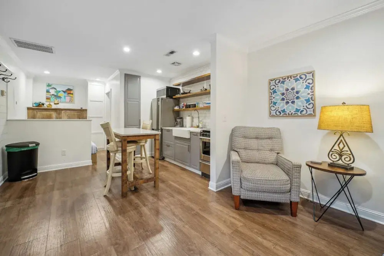 Downtown Wilmington Studio in Historic District!