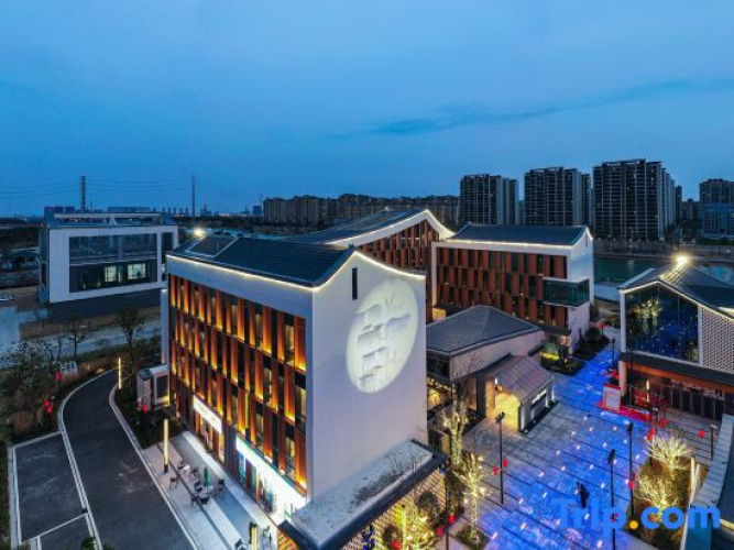 Crystal Vue Hotel