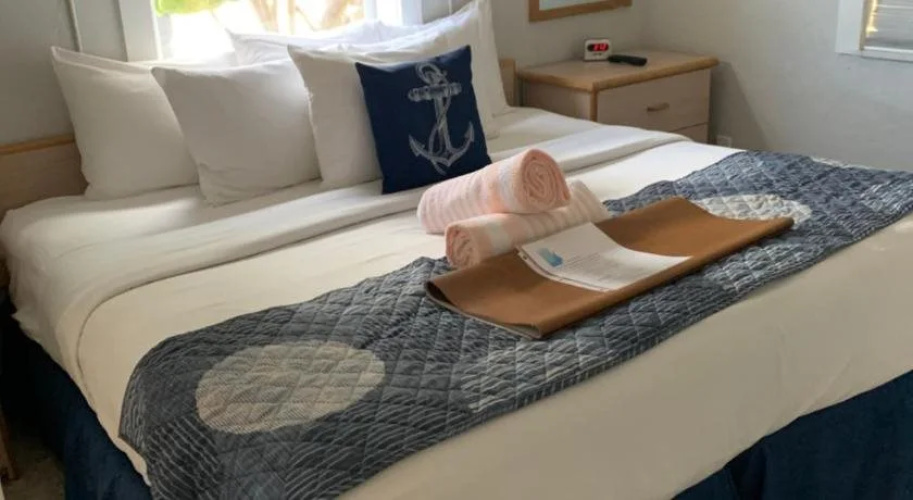 Manta Ray Inn