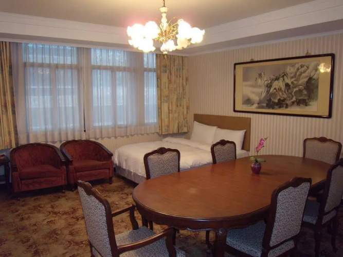 Hotel Chung Shan