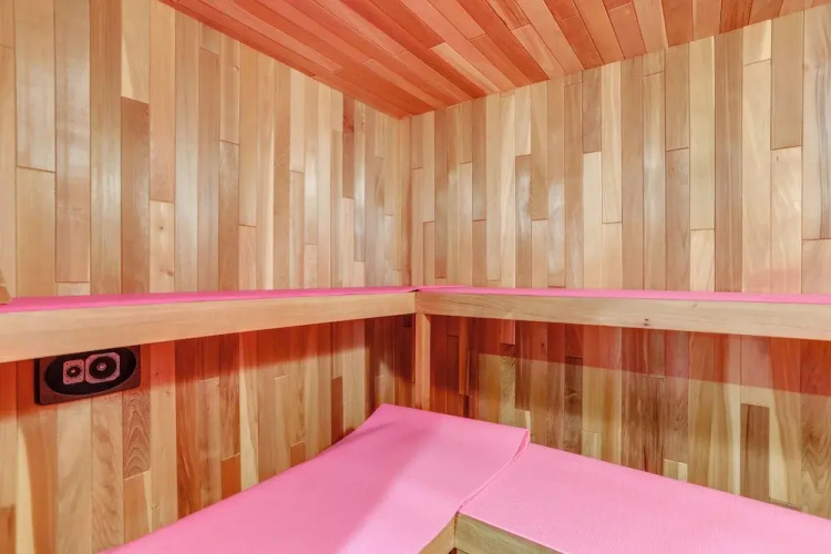 Quaint Studio w/ Sauna: 5 Mi to Space Needle