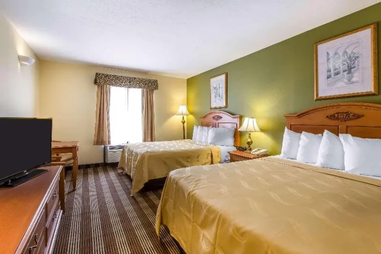 Standard Quadruple room