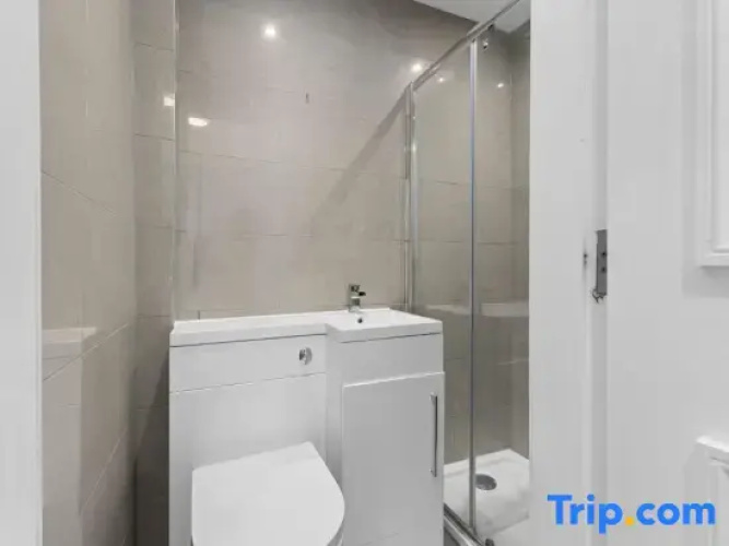 Stylish 1 Bed Edinburgh City Centre Apartment