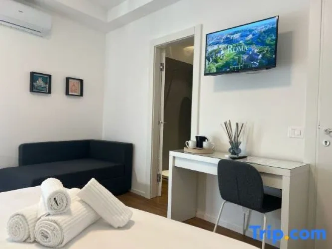 Superior Triple room with balcony