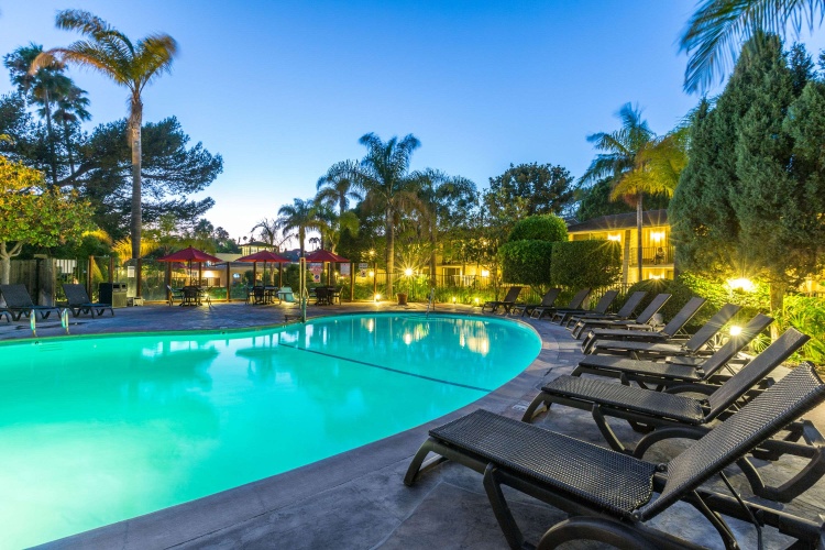 Ramada by Wyndham Santa Barbara photo 13
