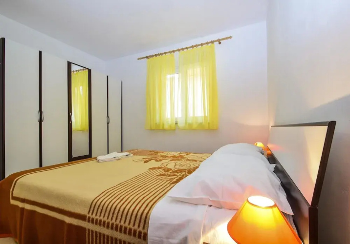Apartments Komadina M73