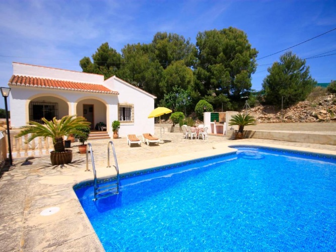 3 Bedrooms Villa