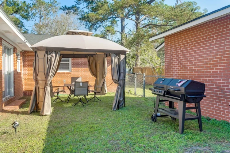 3 Bedrooms Cottage