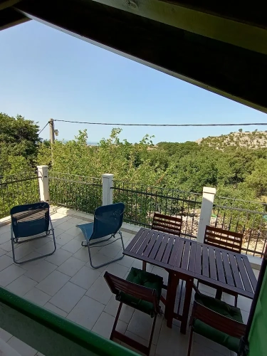 1 Bedroom Cottage with balcony and with garden view