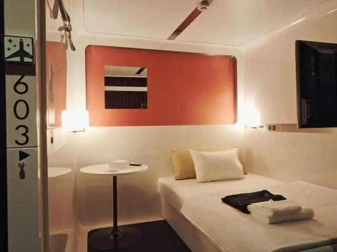First Class female Cabin
