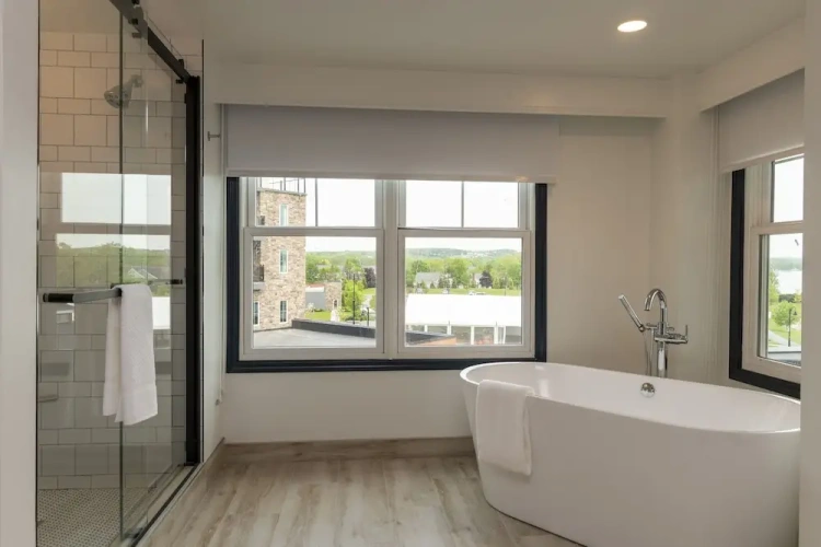 Presidential Double Suite with lake view