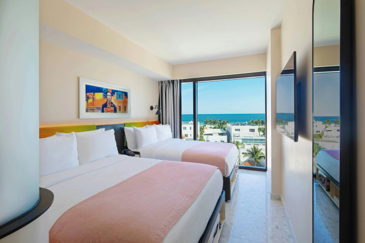 Moxy Miami South Beach photo 6
