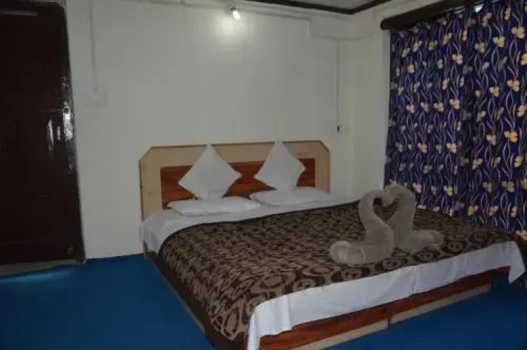 Hotel Alpine K2
