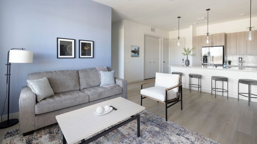 2 Bedrooms Apartment