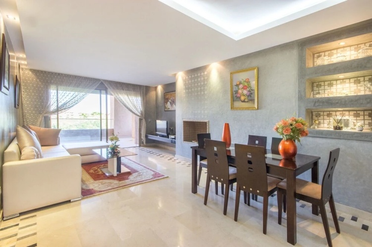 Family Only Flat in Golf City