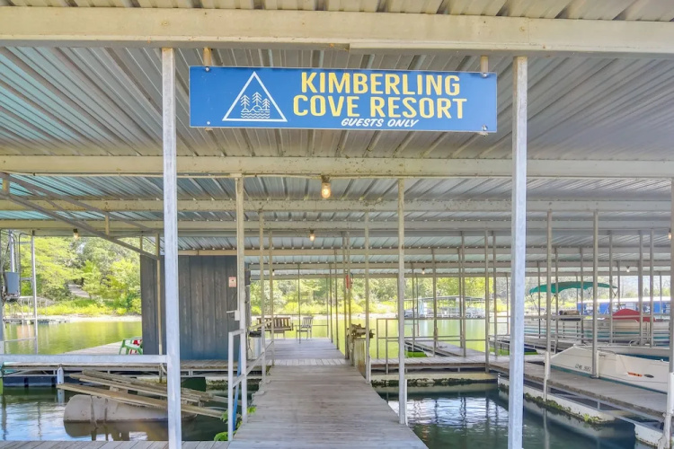 Charming Studio w/ Pool & Table Rock Lake Access!