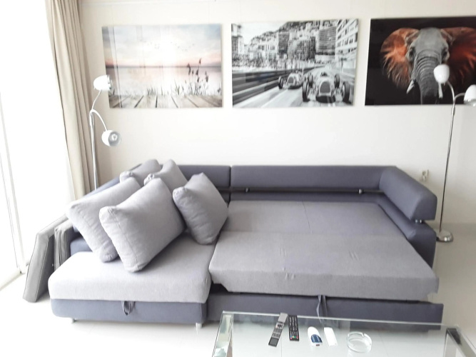 Front Port Line Sleeps 6