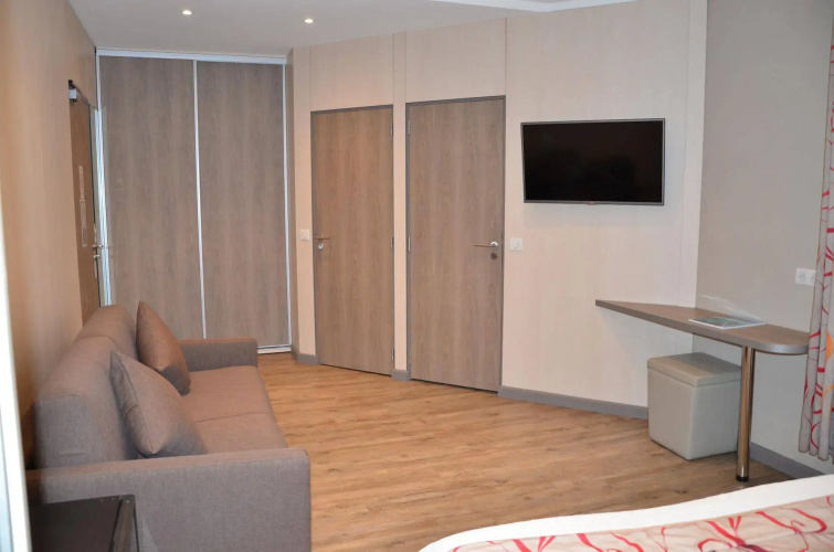 BRIT HOTEL Confort Le Revest Sainte Maxime