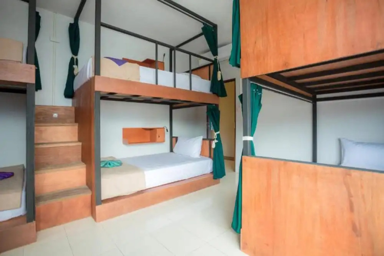 Farmer's Grand Hostel