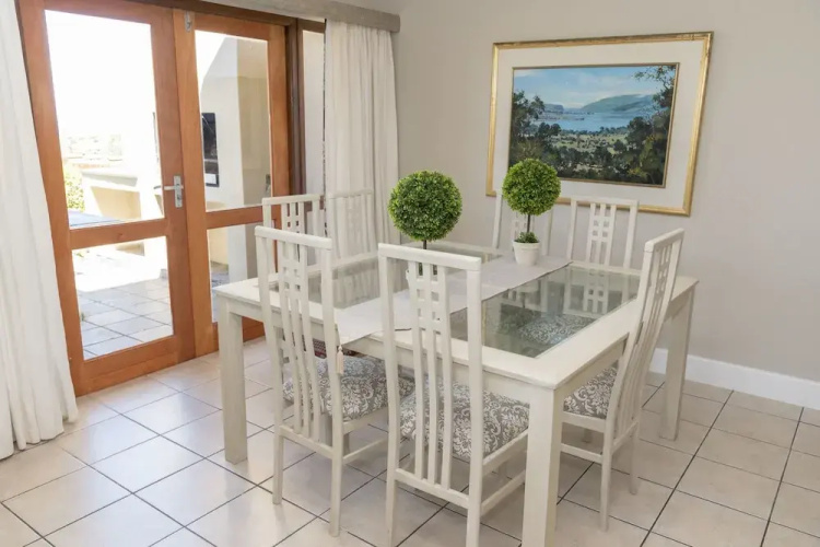 Villa 1