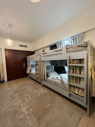 Robin Beach Hostel JBR