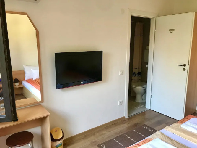Cristi's Rooms - Pensiune