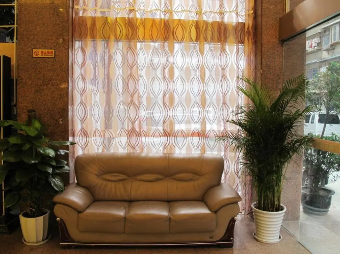 Golden Chili Hotel