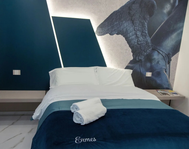 Lauria Luxury Room