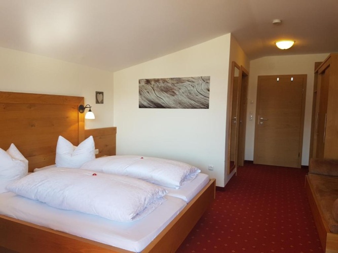 Deluxe Quadruple room