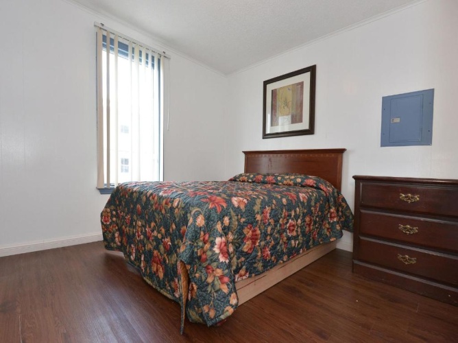 3 Bedrooms Apartment