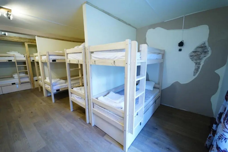 The Monks Bunk Hostel & Bar