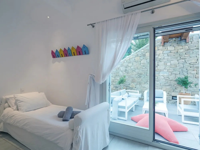 Lux Villa, 5 Master BR, Private Pool, Sunset View!