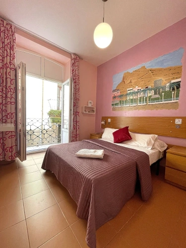 Standard Double room with city view