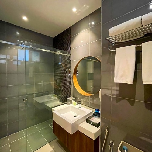 Suite with ocean view