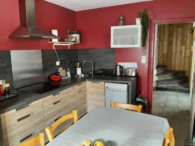 3 Bedrooms Cottage