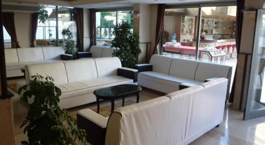 Elamir Grand Lukullus Hotel